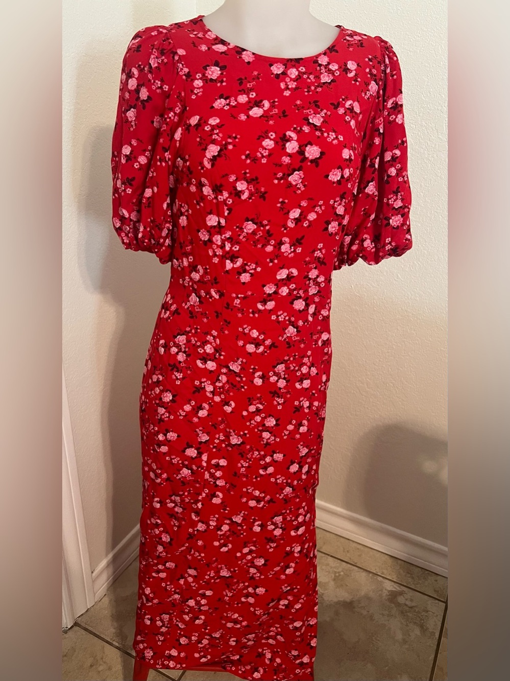 Old Navy Red Floral Maxi Dress with Puff Sleeves Sz small
